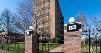 Building Photo - 230 Farmington Ave
