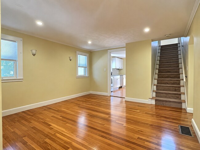 Building Photo - 53 Davis Ave