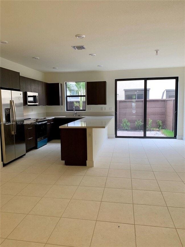 Foto del edificio - 15849 NW 91st Ct