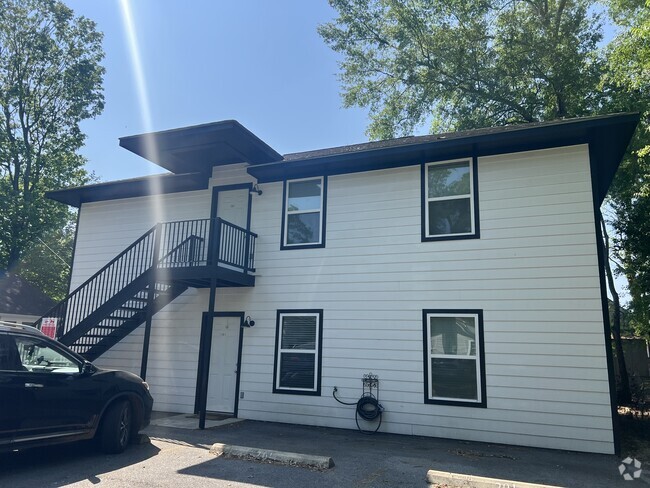 Building Photo - 1311 Garner St