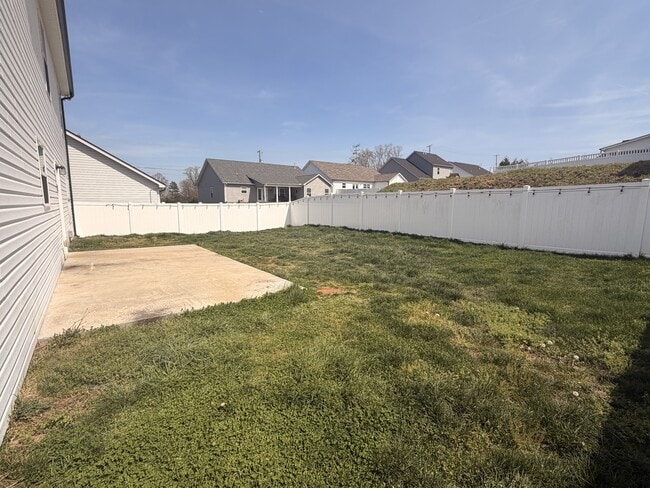 Foto del edificio - 6512 Cara Cade Ln