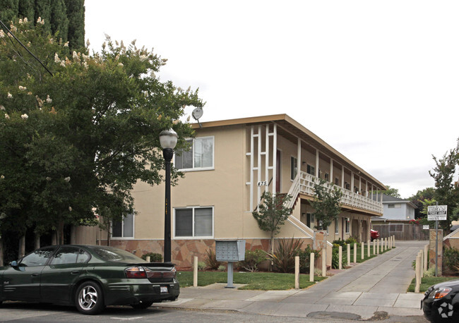 Building Photo - The Williams Apartments