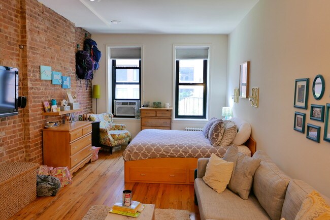 Building Photo - 353 Amsterdam Ave