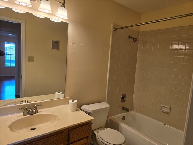 Foto del edificio - 9797 Leawood Blvd