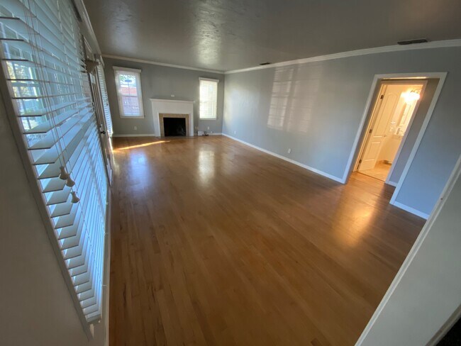 Foto del edificio - 1572 52nd St