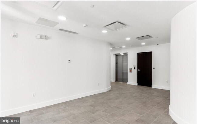 Foto del edificio - 2415 37th St NW