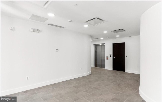 Building Photo - 2415 37th St NW