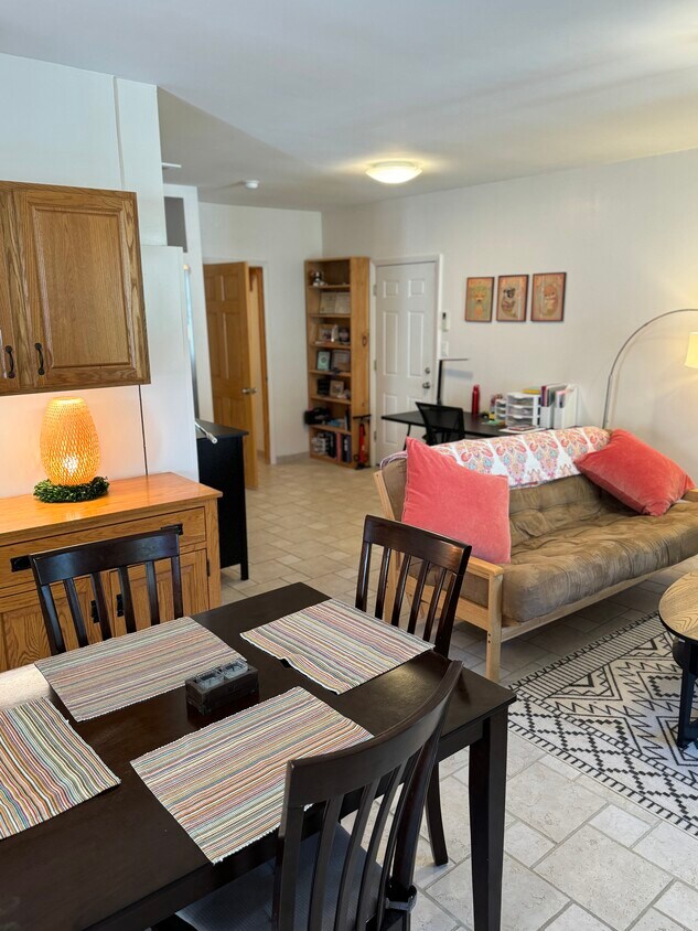 Foto principal - 1416 Hanshaw Rd