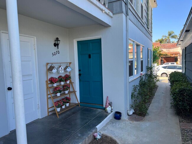 Building Photo - 5070 Marlborough Dr