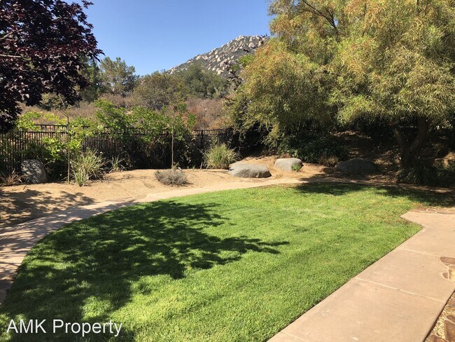 Foto del edificio - 4 br, 3 bath House - 17249 North Woodson C...