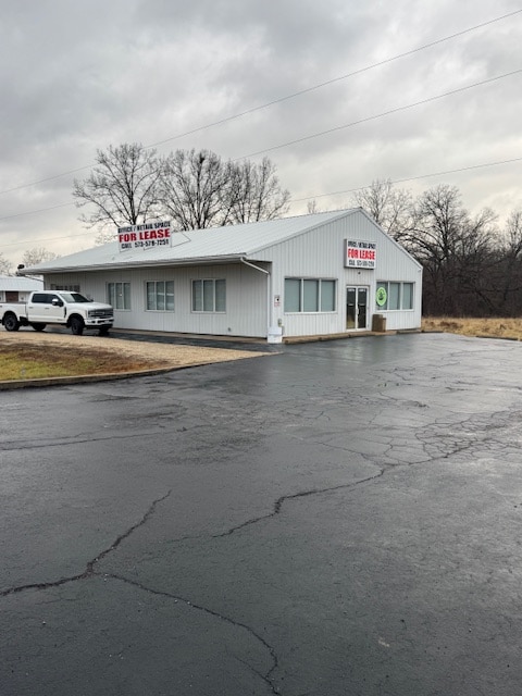 Building Photo - 12507 B