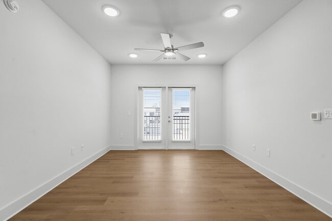 Building Photo - Rovena at Mt. Zion