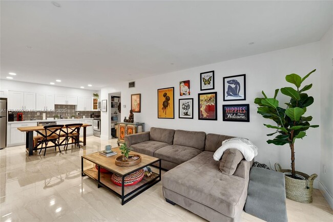 Foto del edificio - 7913 SW 104th St