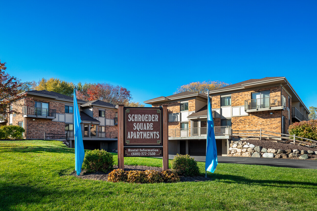 Primary Photo - Schroeder Square Apartments