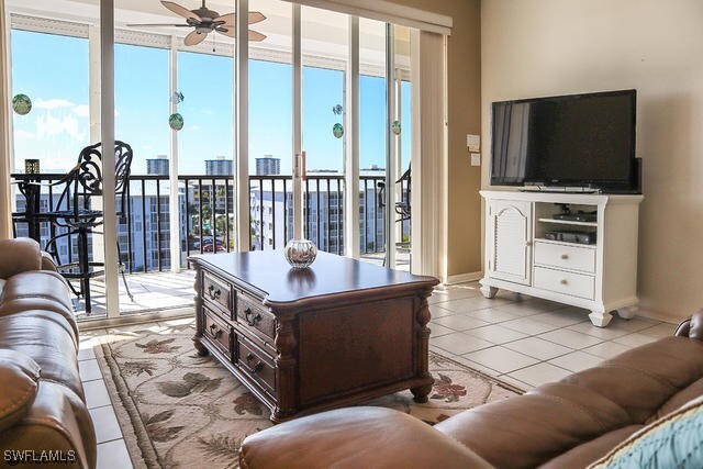 Foto del edificio - 4491 Bay Beach Ln