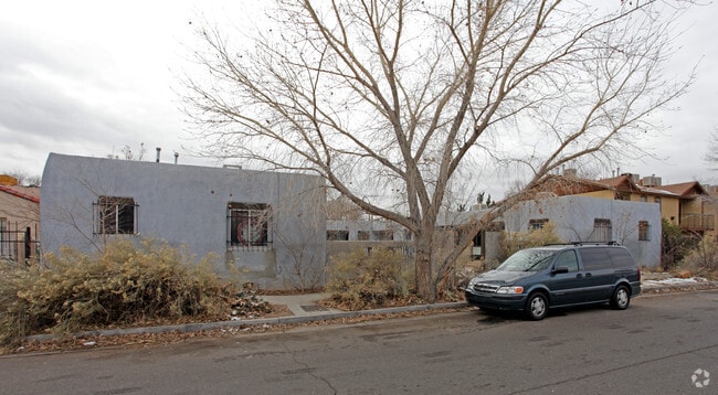 Building Photo - 1110 Coal Ave SW