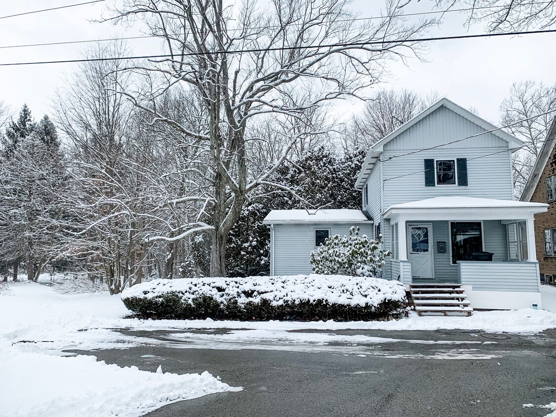 Primary Photo - 47 Kunkle Ave