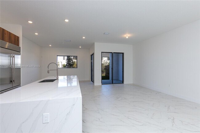 Foto del edificio - 8321 SW 121st Terrace