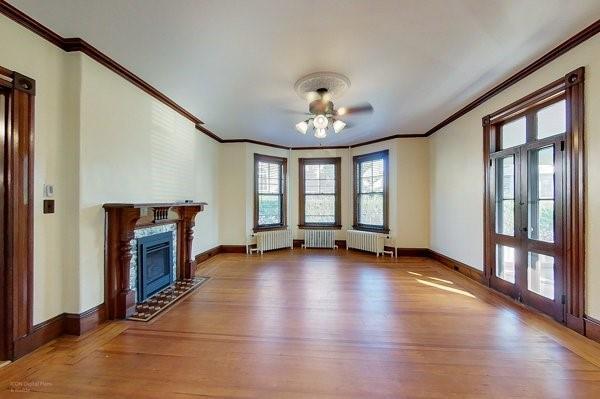 Building Photo - 16 Bull St