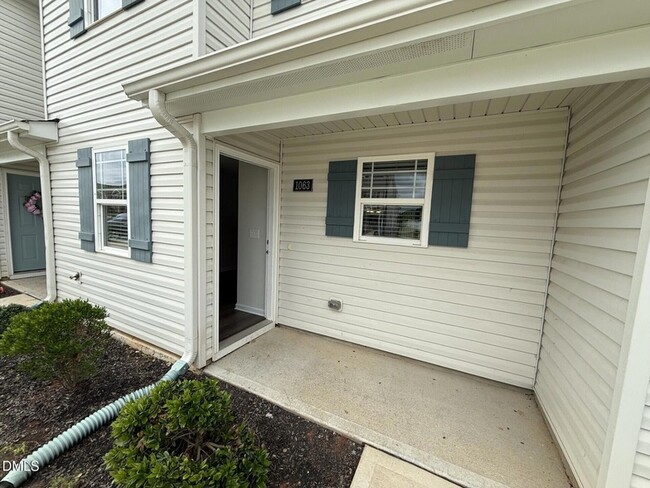 Foto del edificio - 1063 Peony Ln
