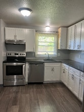 Building Photo - 250 Bloomfield Ave