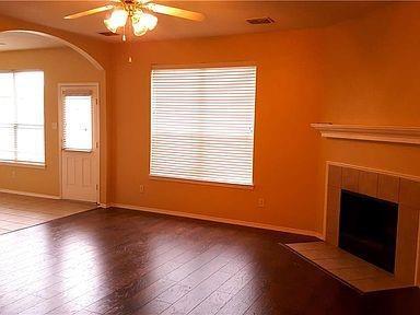 Foto del edificio - 12137 Thicket Bend Dr