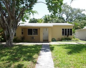 Building Photo - 1038 NW 7th Ave