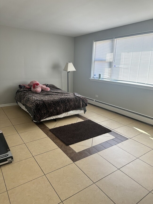 Foto del edificio - 6151 76th Ave