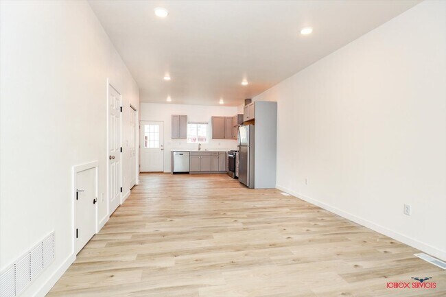 Foto del edificio - 4121 S Birch Cove Dr