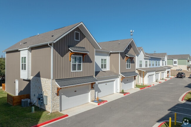 Exterior - Braunwood at Town Creek