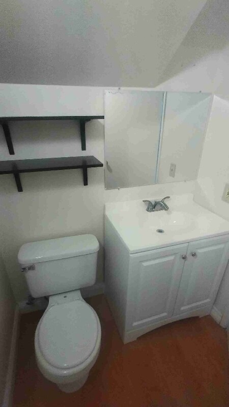 Foto del edificio - 3015 W Beverly Blvd