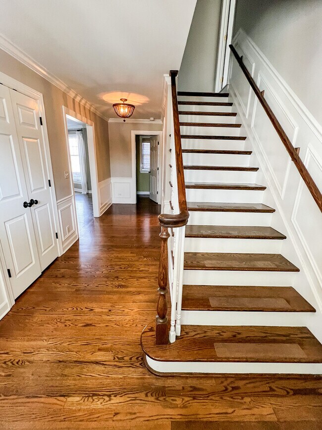 Building Photo - 309 Rosenfelder Ct