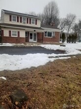 Building Photo - 1776 Oak Tree Rd