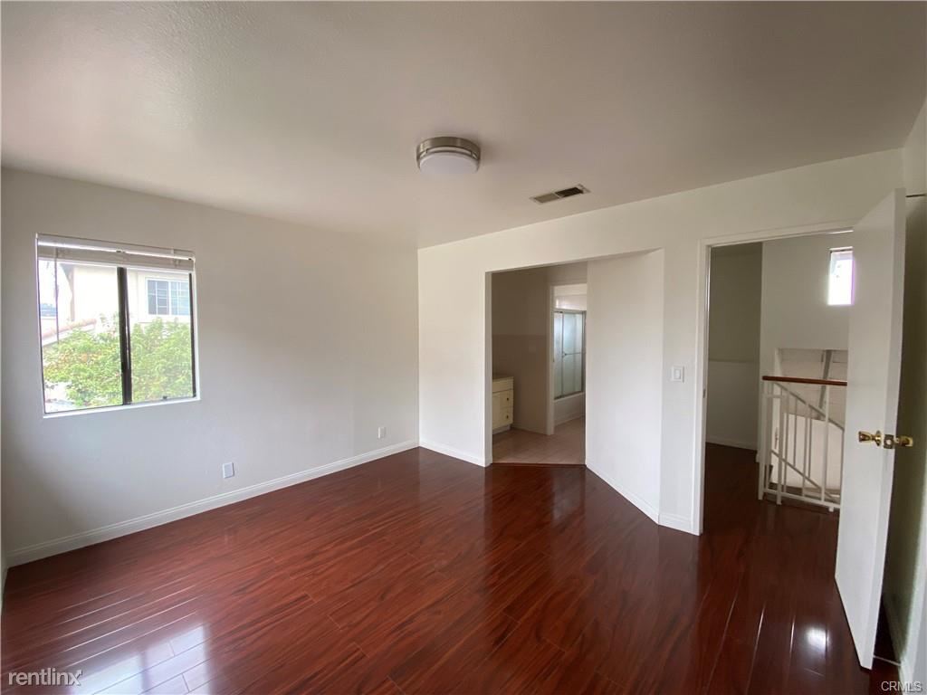 Foto principal - 3 br, 3 bath House - 423 W Marshall St Apt B