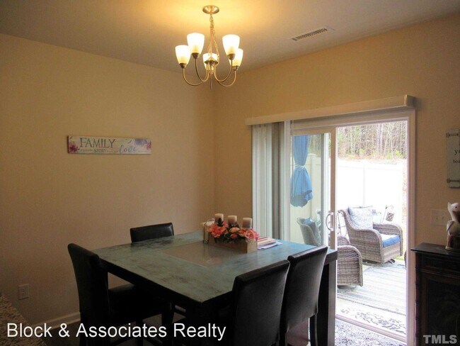 Building Photo - 3 br, 2.5 bath House - 3189 Retama Run
