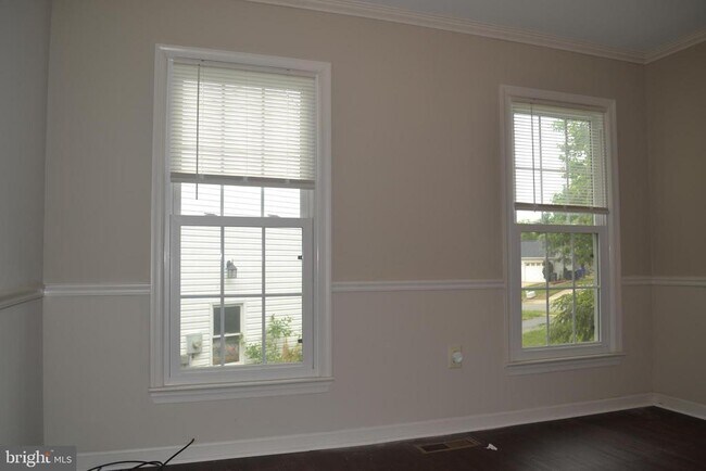 Foto del edificio - 9614 Shannon Ln