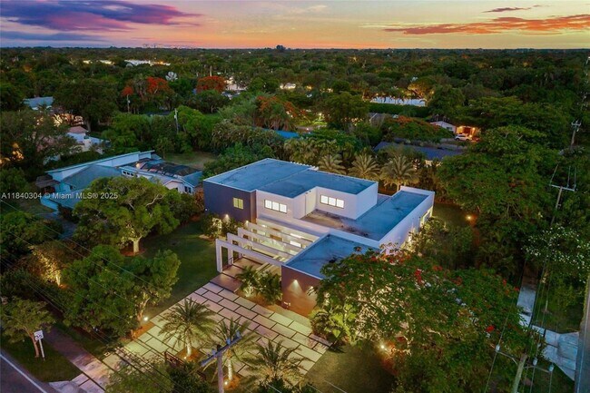 Foto del edificio - 7660 SW 124th St