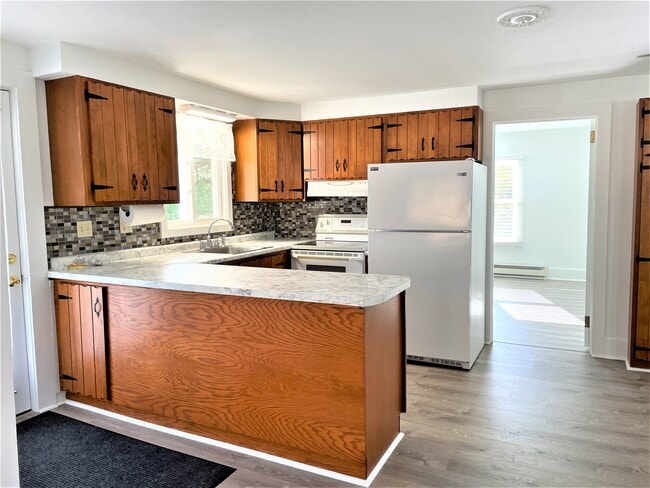 Building Photo - 210 Mount Vernon Ave Building Photo - 210 Mount Vernon Ave