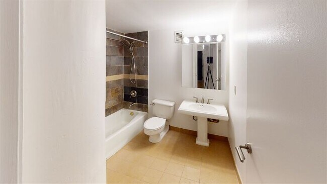 Foto del edificio - 205 10th St