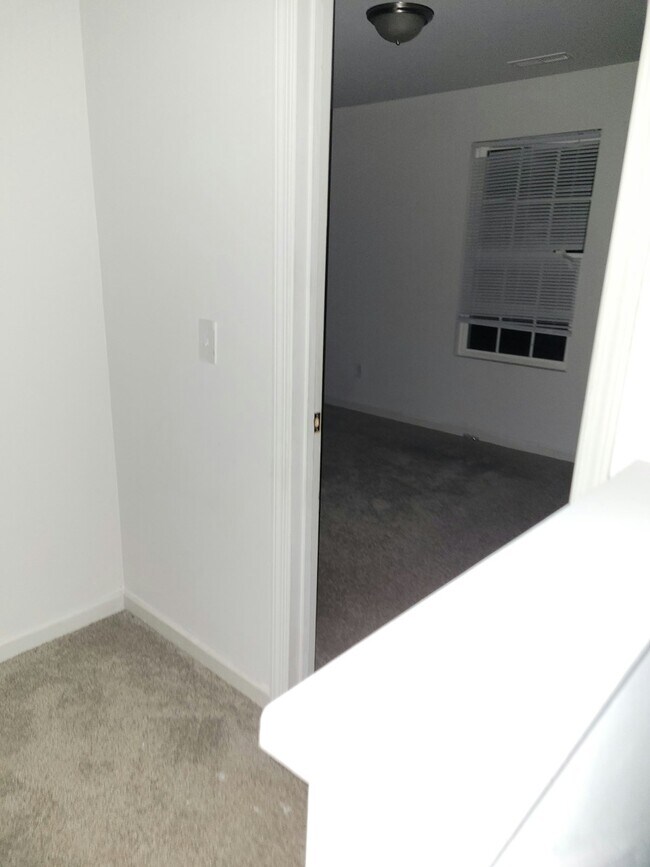 Foto del edificio - 285 Riley Wy