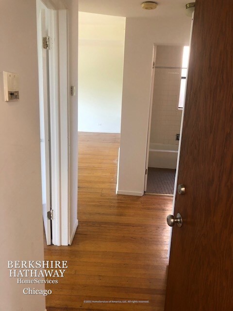 Foto del edificio - 727 W Cornelia Ave
