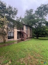 Building Photo - 229 Craddock Ave