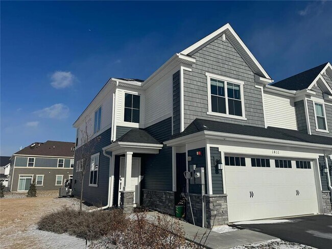Foto del edificio - 1811 Arbor Ln