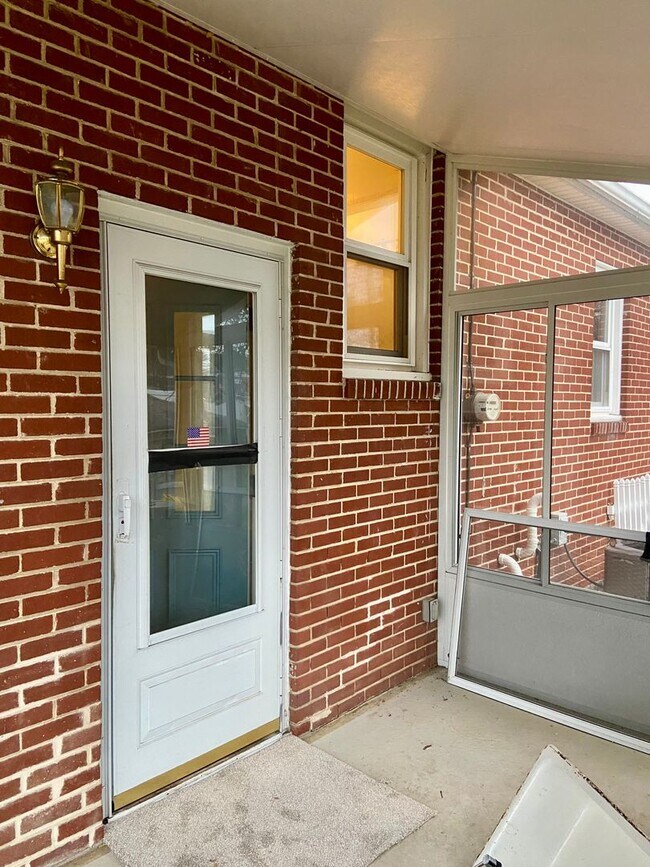 Foto del edificio - 4701 Lancaster St