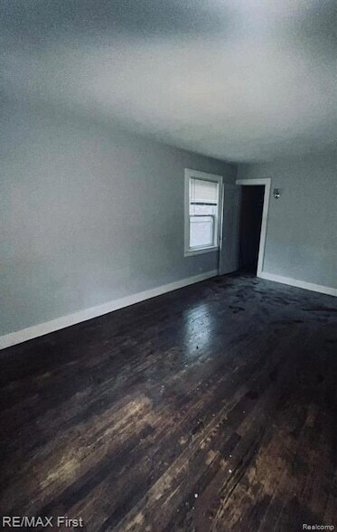 Foto del edificio - 13934 Montrose St