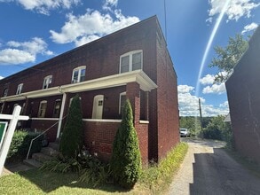 Building Photo - 2212 Freeport Rd