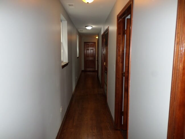 Building Photo - 4654 N Saint Louis Ave