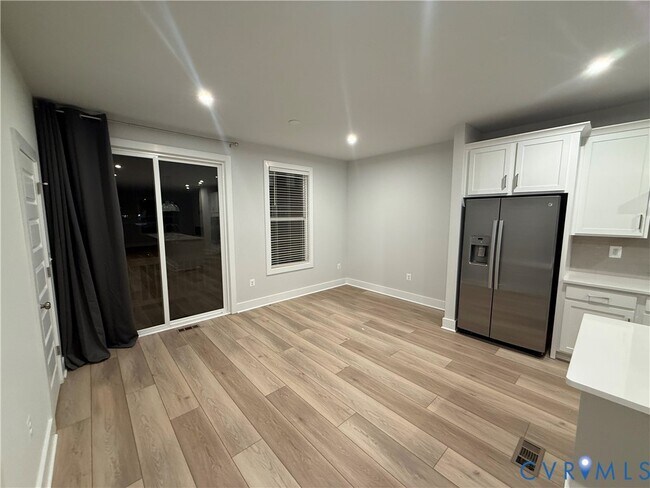 Foto del edificio - 9452 Belladdie Wy