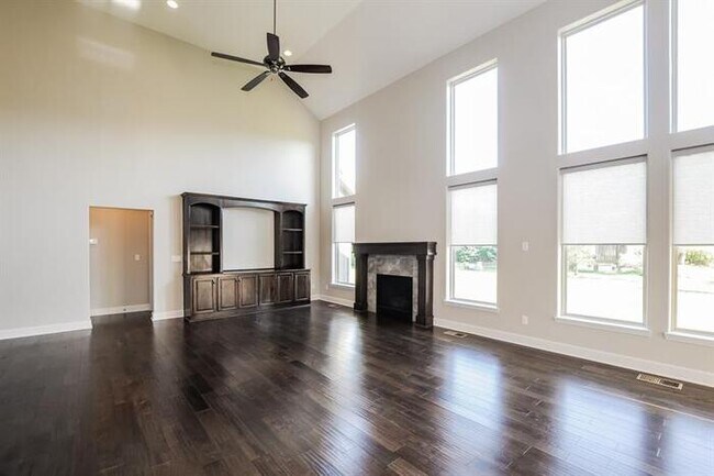 Building Photo - 13317 W 172nd St, Overland Park, KS, 66062