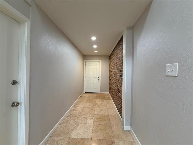 Building Photo - 6808 Eastridge Dr